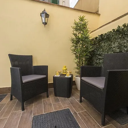 Le Casine Halldis Apartment