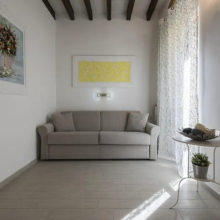 Apartment Le Casine Halldis Florenz